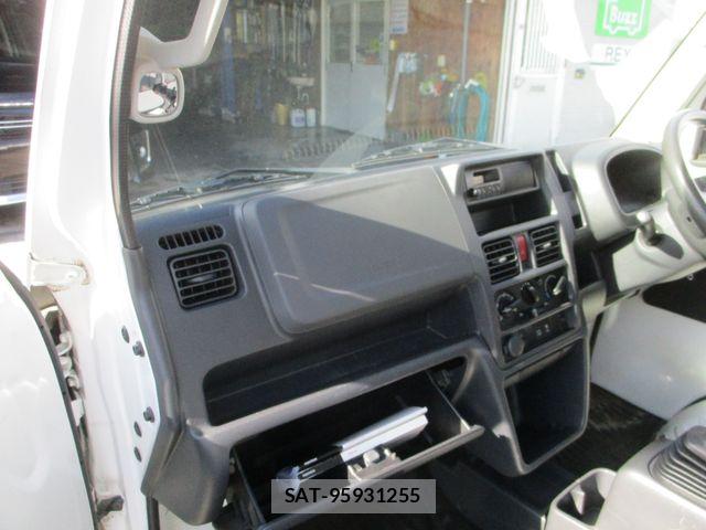 Mitsubishi MINICAB TRUCK 2022-06 8315477-15