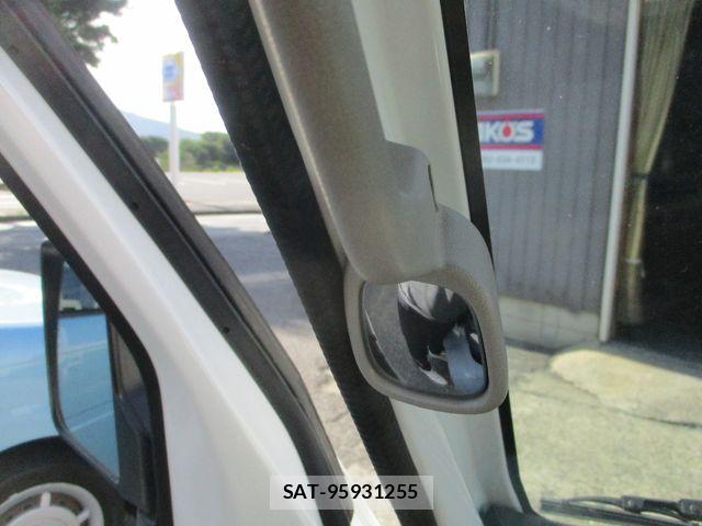 Mitsubishi MINICAB TRUCK 2022-06 8315477-17