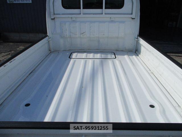 Mitsubishi MINICAB TRUCK 2022-06 8315477-22