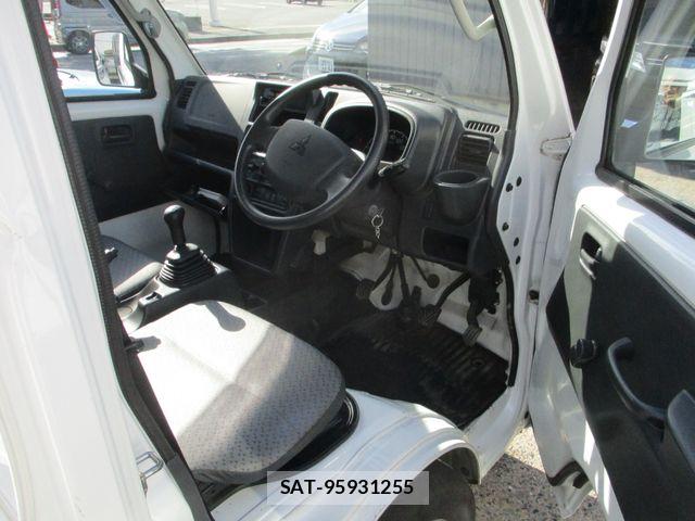 Mitsubishi MINICAB TRUCK 2022-06 8315477-3