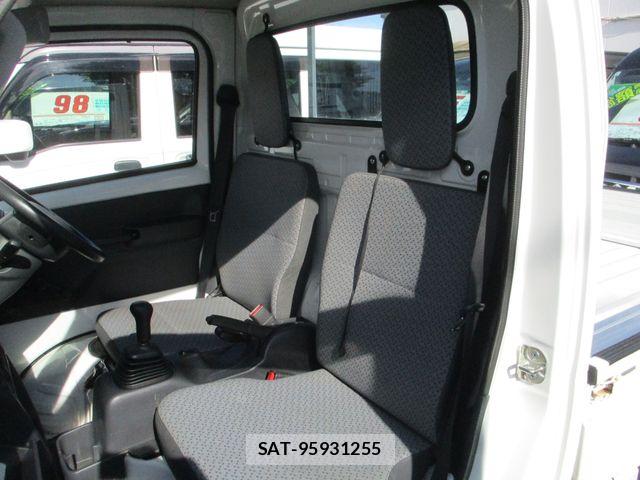 Mitsubishi MINICAB TRUCK 2022-06 8315477-6