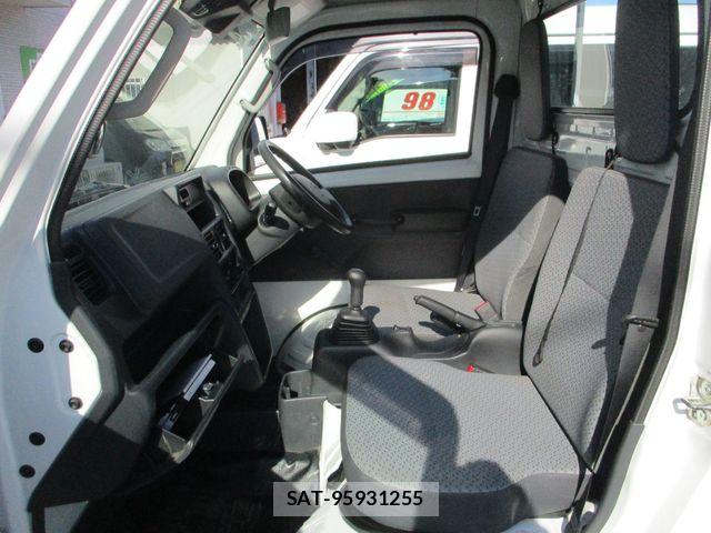 Mitsubishi MINICAB TRUCK 2022-06 8315477-7