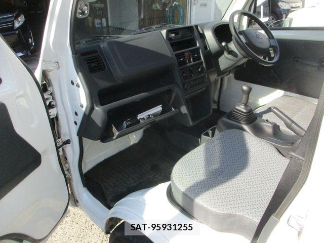 Mitsubishi MINICAB TRUCK 2022-06 8315477-8