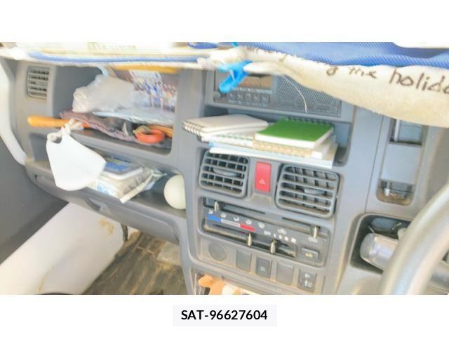 Mitsubishi MINICAB TRUCK 2017-04 8367032-13