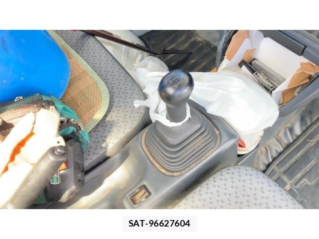 Mitsubishi MINICAB TRUCK 2017-04 8367032-14