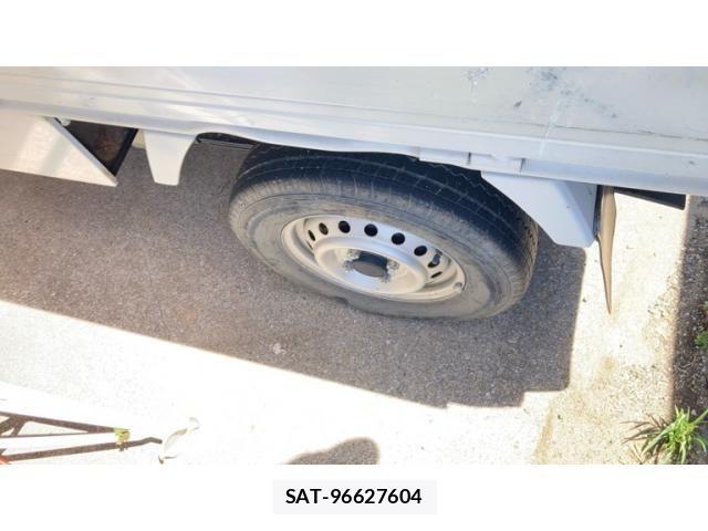 Mitsubishi MINICAB TRUCK 2017-04 8367032-6