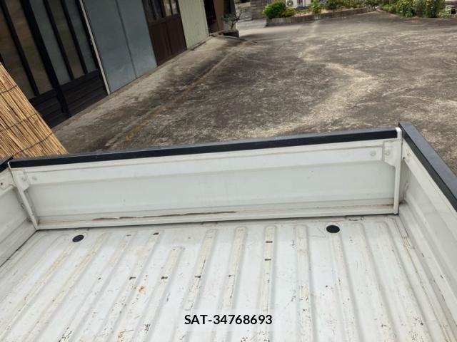 Mitsubishi MINICAB TRUCK 1999-04 8485765-13