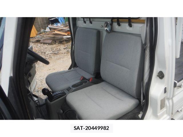 Mitsubishi MINICAB TRUCK 2000-01 8660286-9