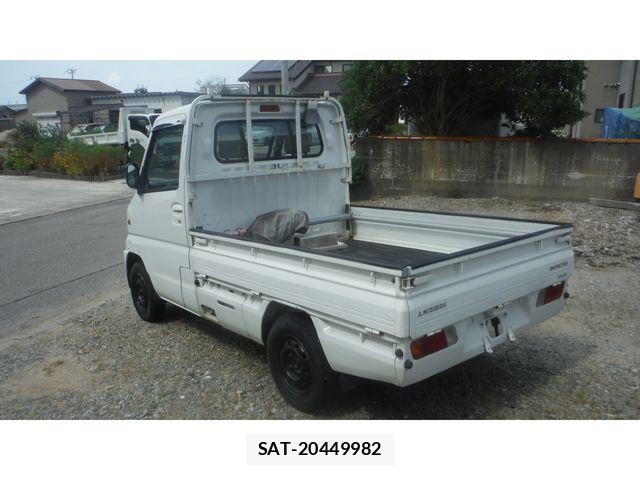 Mitsubishi MINICAB TRUCK 2000-01 8660286-2