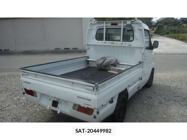 Mitsubishi MINICAB TRUCK 2000-01 8660286-5