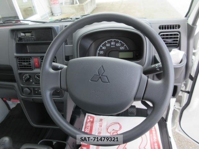 Mitsubishi MINICAB TRUCK 2026-03 8744054-11