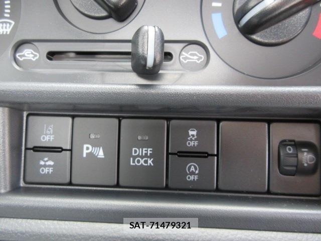 Mitsubishi MINICAB TRUCK 2026-03 8744054-17