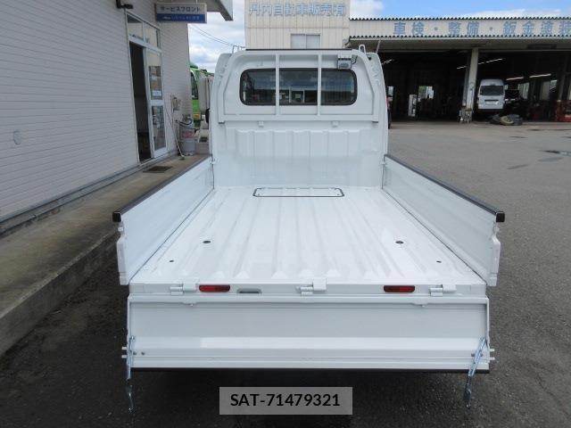 Mitsubishi MINICAB TRUCK 2026-03 8744054-7