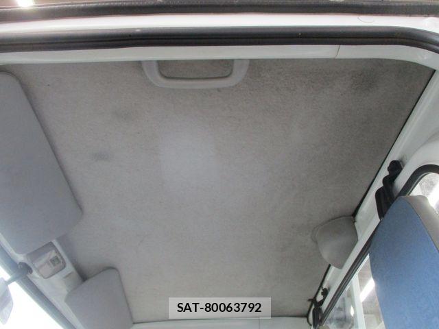 Mitsubishi MINICAB TRUCK 1999-01 8880834-19