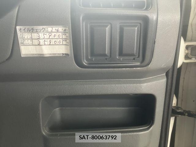 Mitsubishi MINICAB TRUCK 1999-01 8880834-22