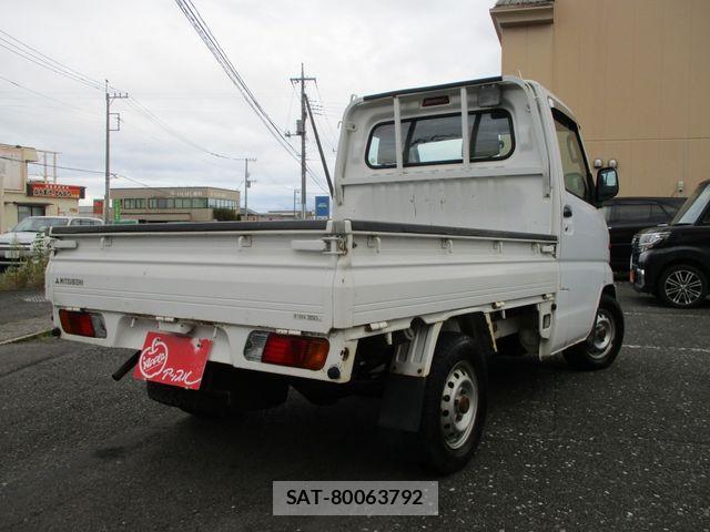 Mitsubishi MINICAB TRUCK 1999-01 8880834-2