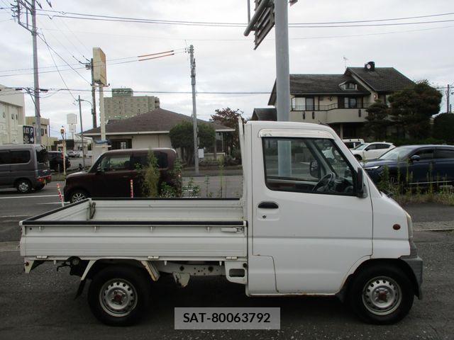Mitsubishi MINICAB TRUCK 1999-01 8880834-7