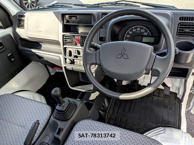 Mitsubishi MINICAB TRUCK 2024-09 8883935-9