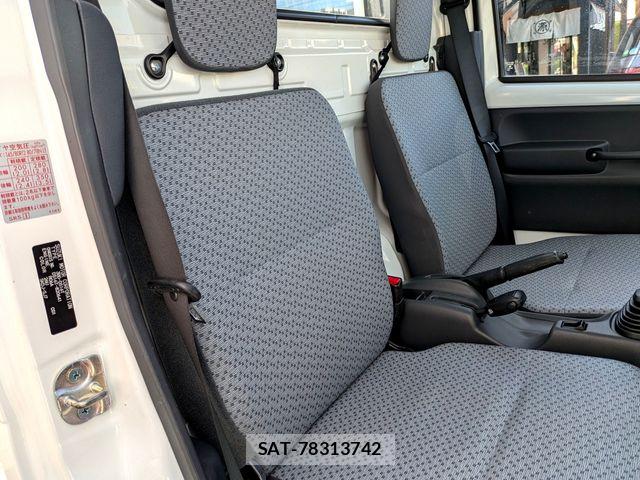 Mitsubishi MINICAB TRUCK 2024-09 8883935-11