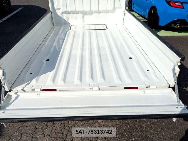 Mitsubishi MINICAB TRUCK 2024-09 8883935-23