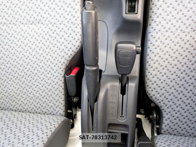 Mitsubishi MINICAB TRUCK 2024-09 8883935-27