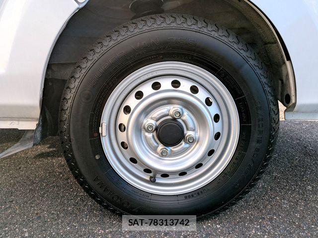 Mitsubishi MINICAB TRUCK 2024-09 8883935-7