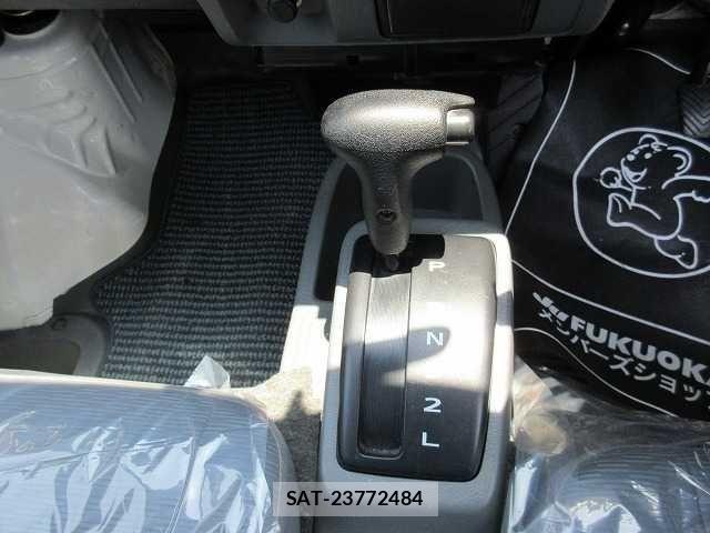 Mitsubishi MINICAB VAN 2013-08 1092767-3