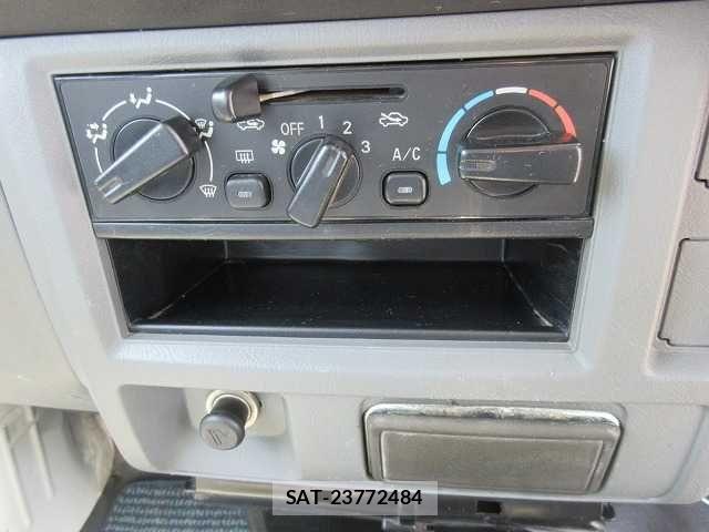 Mitsubishi MINICAB VAN 2013-08 1092767-5