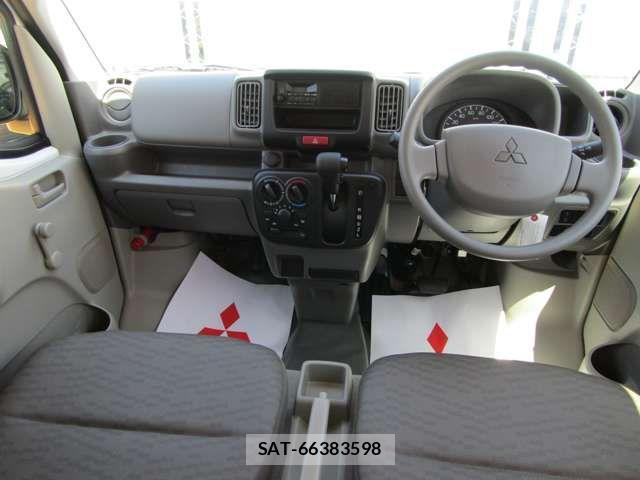 Mitsubishi MINICAB VAN 2025-04 2318449-11