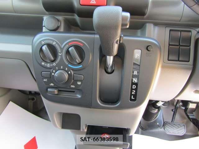 Mitsubishi MINICAB VAN 2025-04 2318449-14