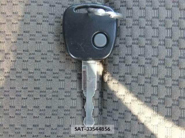 Mitsubishi MINICAB VAN 2024-07 3676301-10
