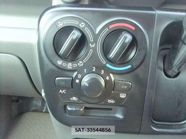 Mitsubishi MINICAB VAN 2024-07 3676301-5