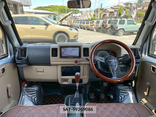 Mitsubishi MINICAB VAN 2013-05 6752417-9