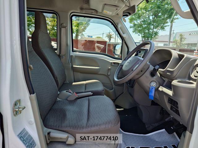 Mitsubishi MINICAB VAN 2024-06 6995706-9