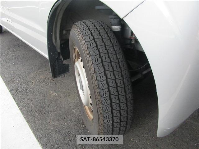 Mitsubishi MINICAB VAN 2017-03 7618145-18