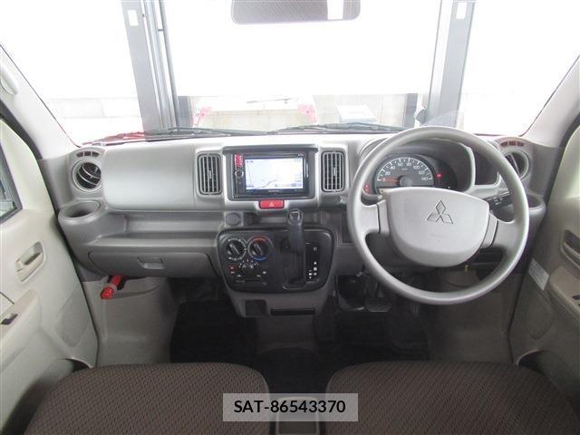 Mitsubishi MINICAB VAN 2017-03 7618145-4