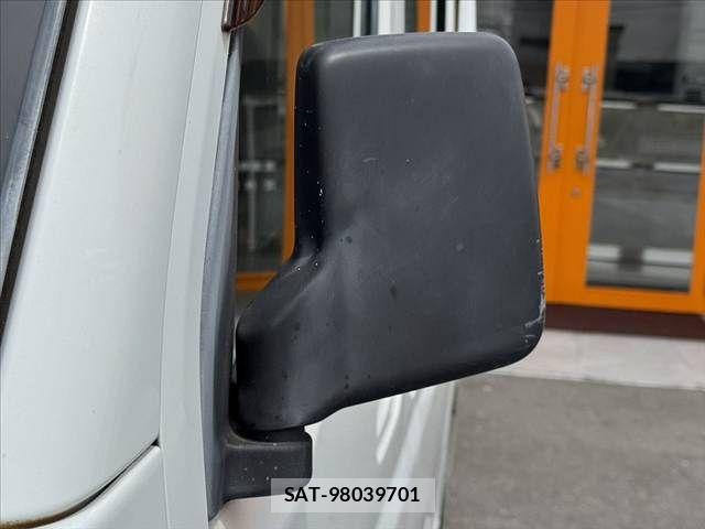 Mitsubishi MINICAB VAN 2017-07 7618147-29