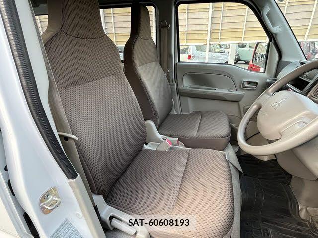 Mitsubishi MINICAB VAN 2020-03 7902990-3