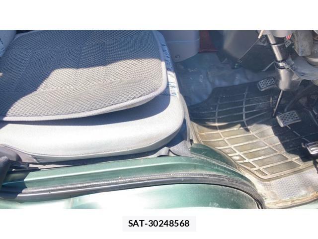 Mitsubishi MINICAB VAN 1998-01 8074634-9