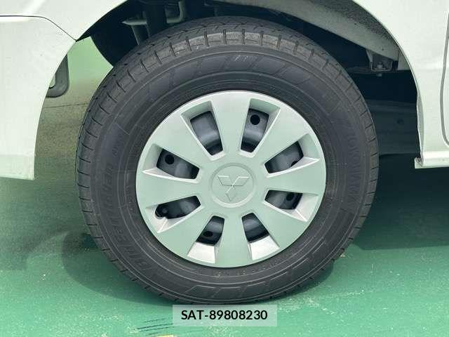 Mitsubishi MINICAB VAN 2024-12 8131261-11