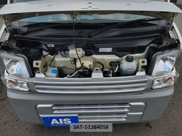 Mitsubishi MINICAB VAN 2019-07 8158823-28