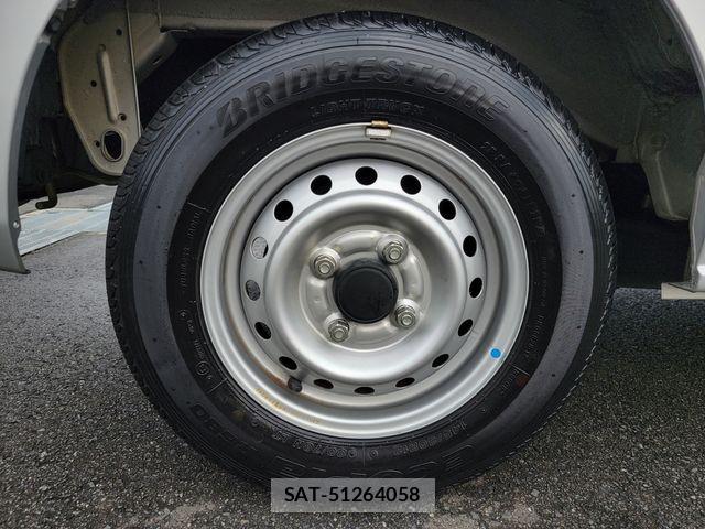 Mitsubishi MINICAB VAN 2019-07 8158823-4