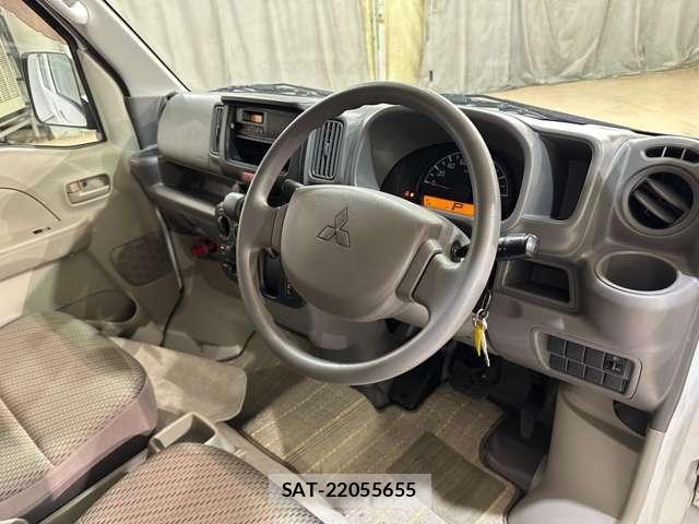 Mitsubishi MINICAB VAN 2018-06 8208756-8