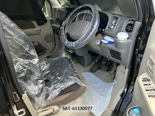 Mitsubishi MINICAB VAN 2017-02 8230837-10