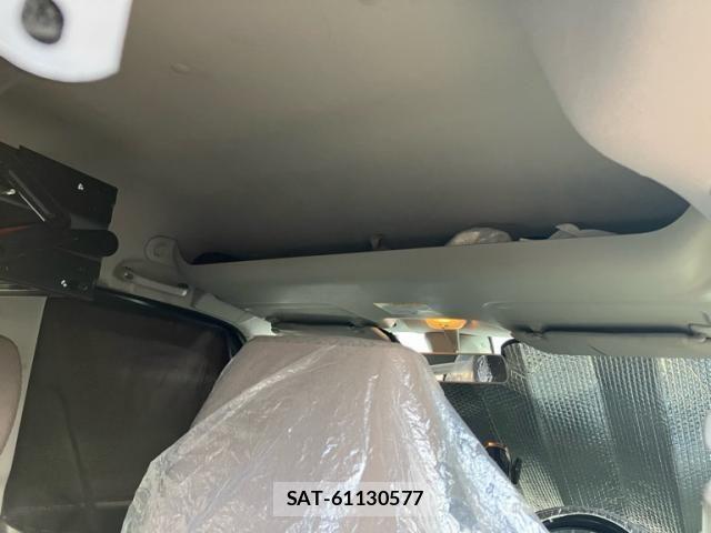 Mitsubishi MINICAB VAN 2017-02 8230837-23