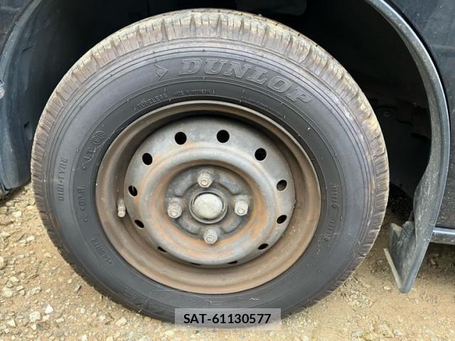 Mitsubishi MINICAB VAN 2017-02 8230837-7