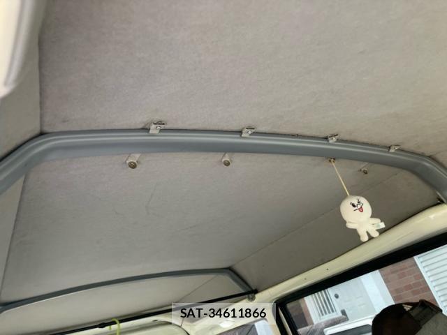 Mitsubishi MINICAB VAN 2012-10 8315476-9