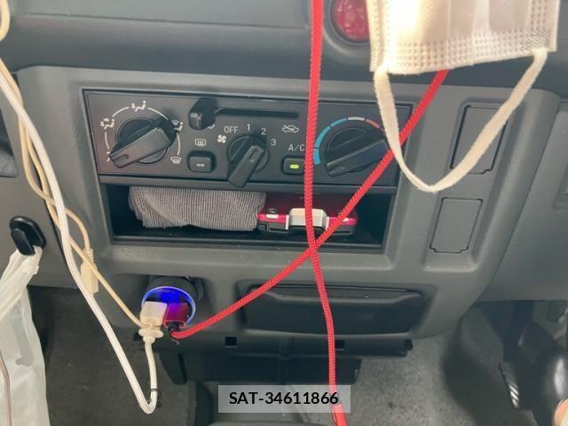 Mitsubishi MINICAB VAN 2012-10 8315476-16