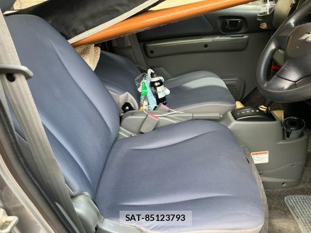 Mitsubishi MINICAB VAN 2012-09 8457920-9