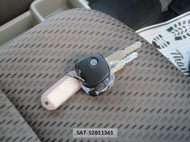Mitsubishi MINICAB VAN 2021-06 8485766-9